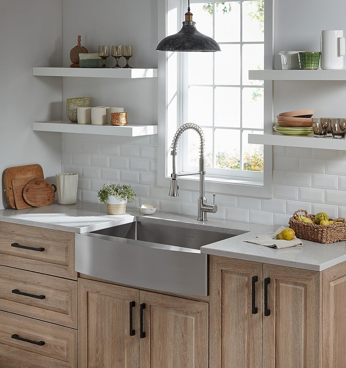 33X22-Inch Apron Stainless Steel Sink with Grid and Drain X36500