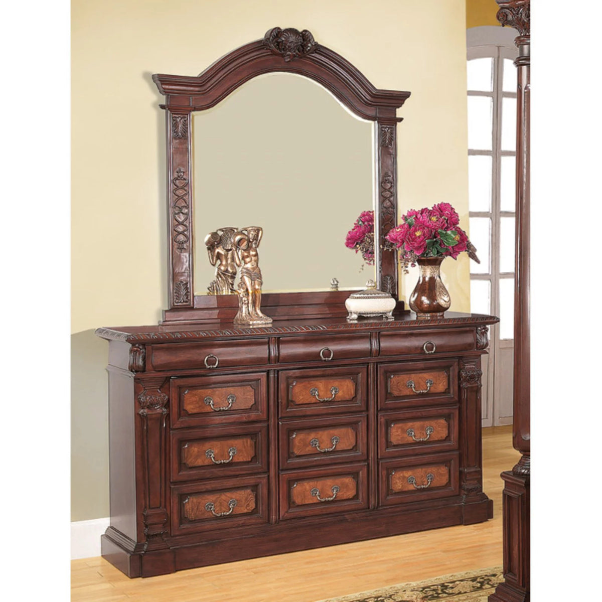 12-Drawer Dresser Cappuccino U663622