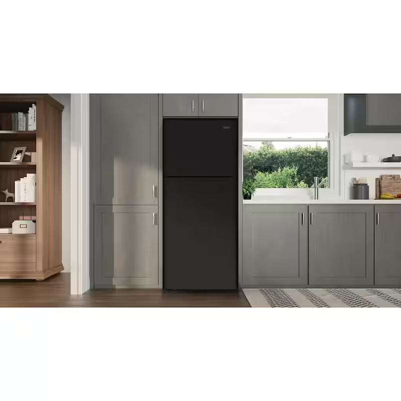 Black Top Freezer Refrigerator P8465