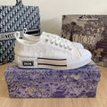 White Low-Top Sneaker Canvas P218