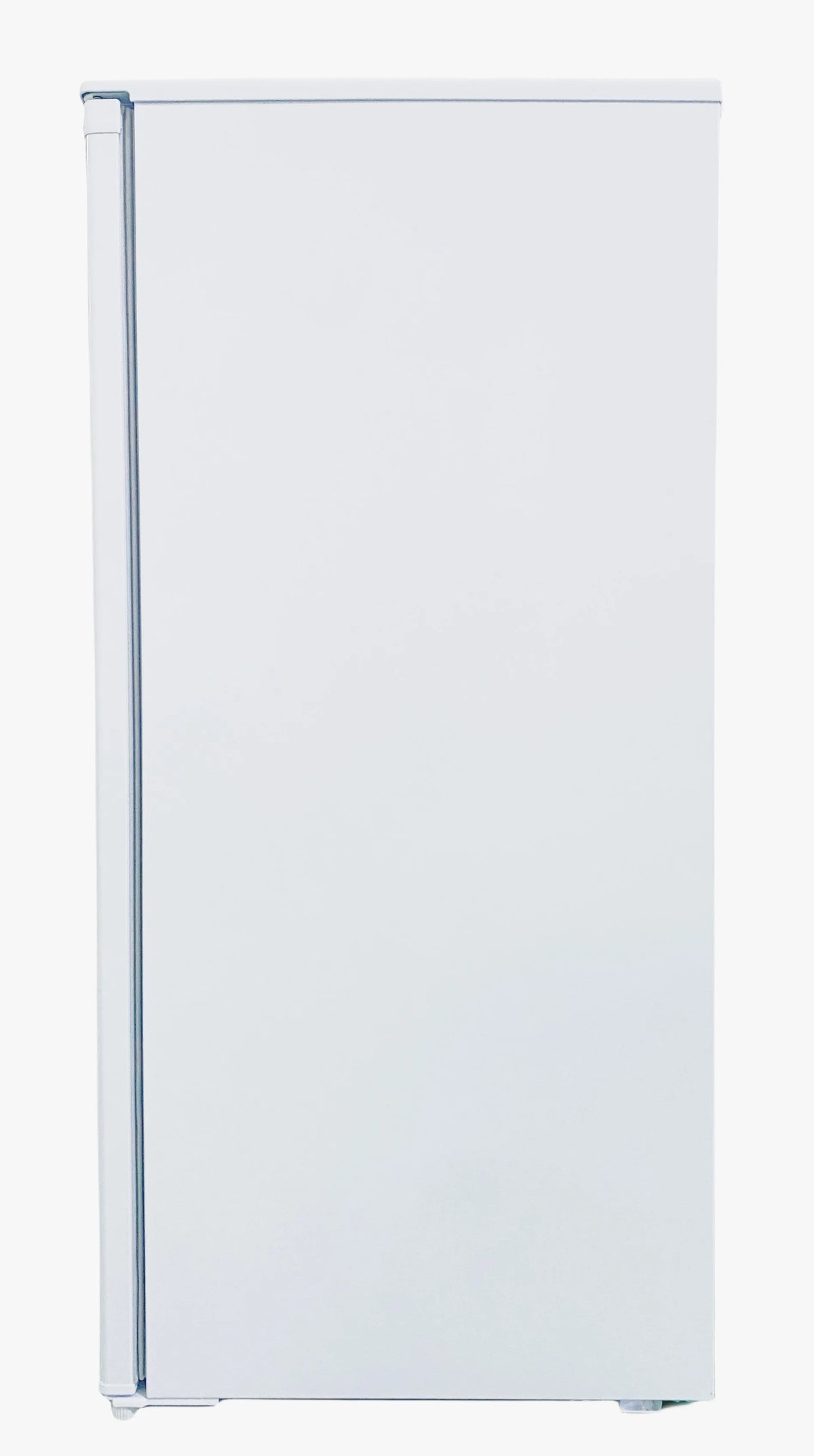 10.1 cu. Ft. Upright Freezer White J7381