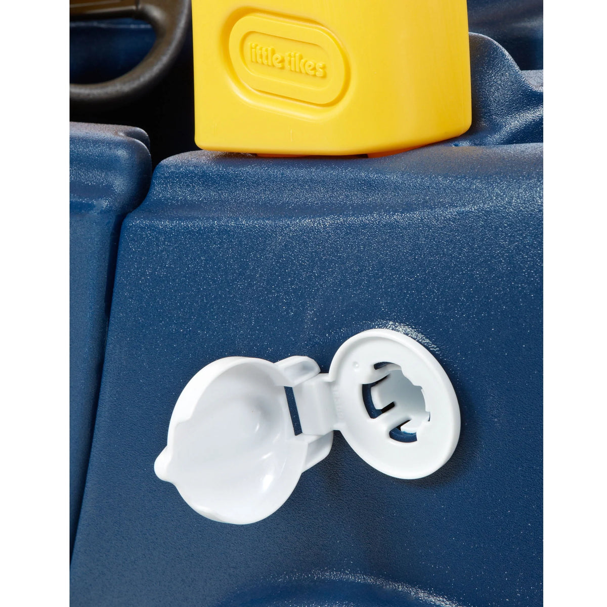 Ride-On Truck with Removable Floorboard Q41837