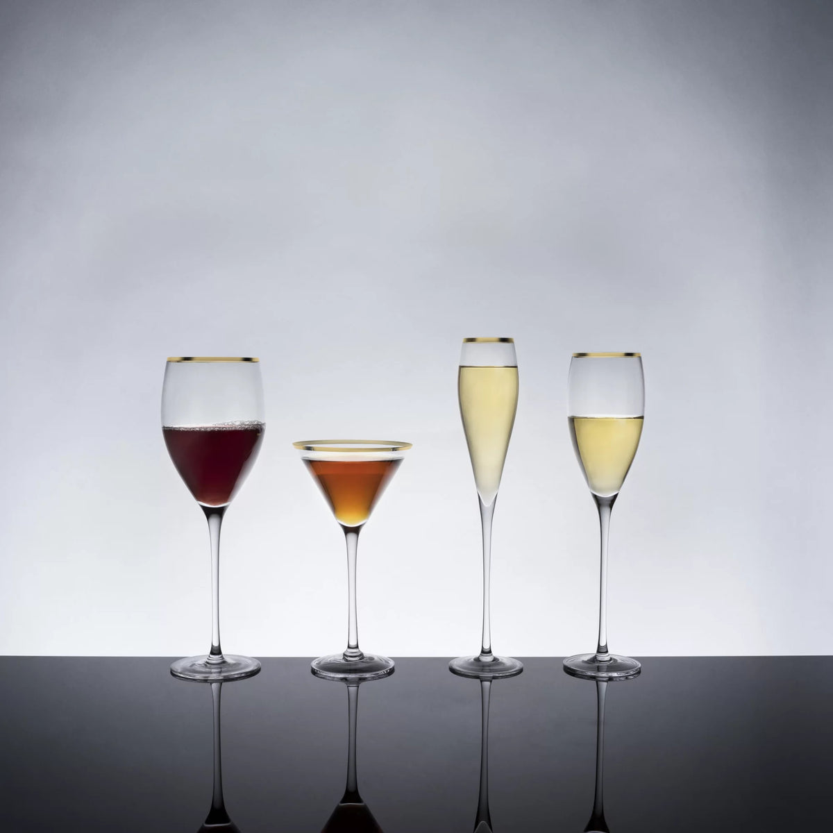 Gold-Rimmed Crystal Champagne Flutes V2764