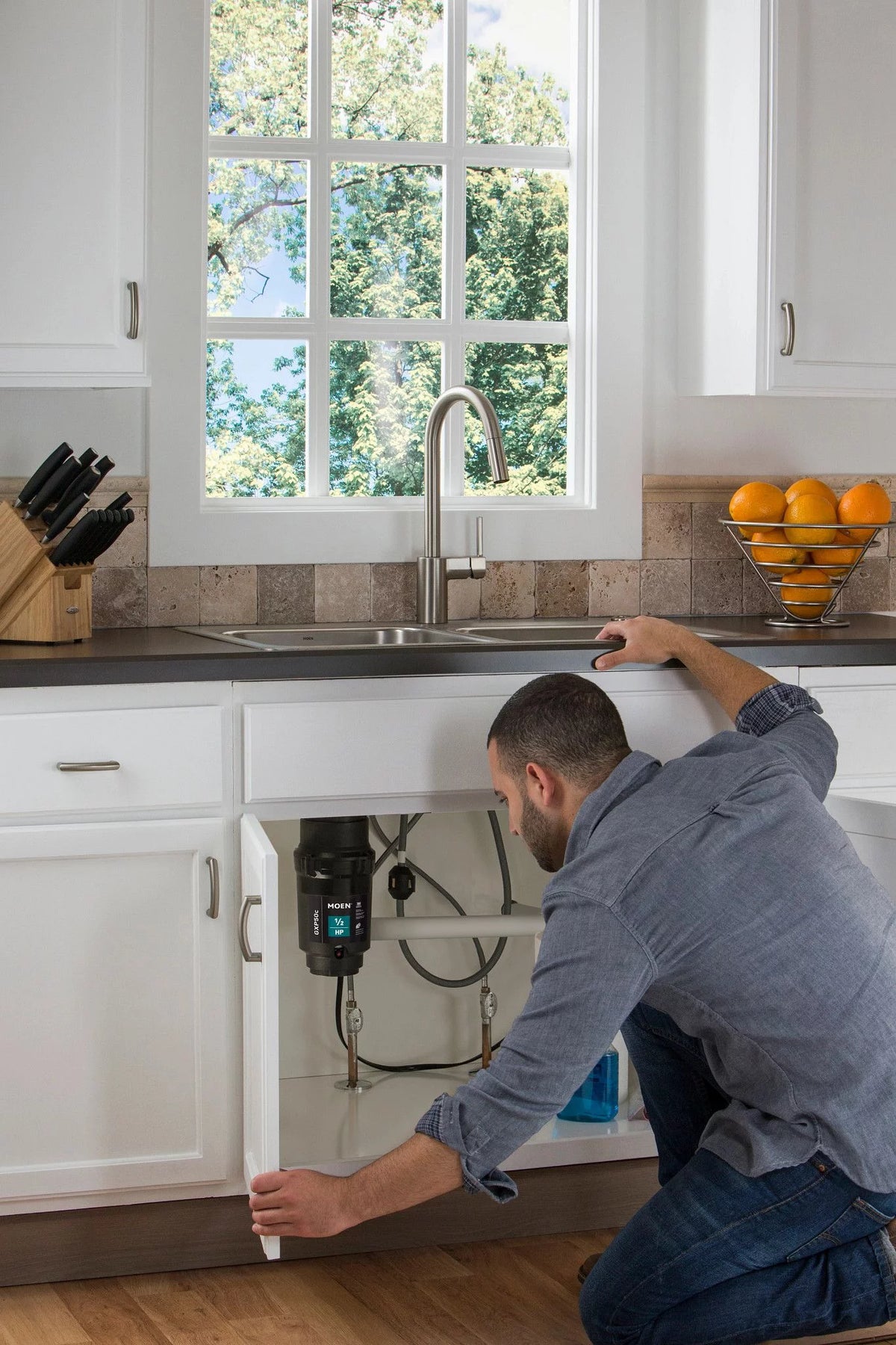 1/2 HP Continuous Feed Garbage Disposal W689835