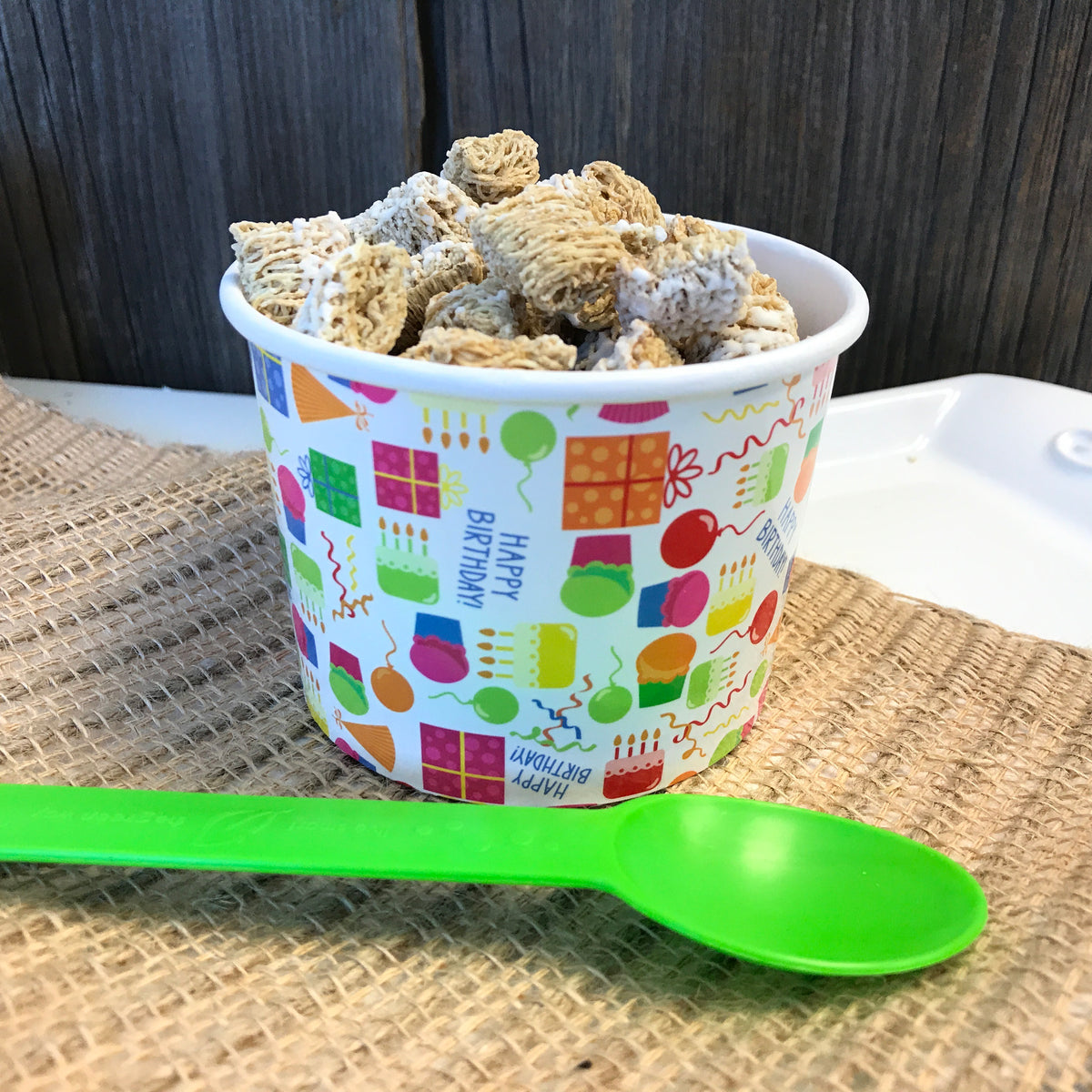 16 Pk Birthday Ice Cream Kit with 8 Oz Cups, Spoons, Umbrellas A596064