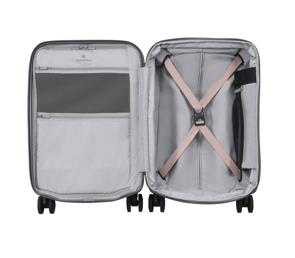 Frequent Flyer Hardside Carry on R73151