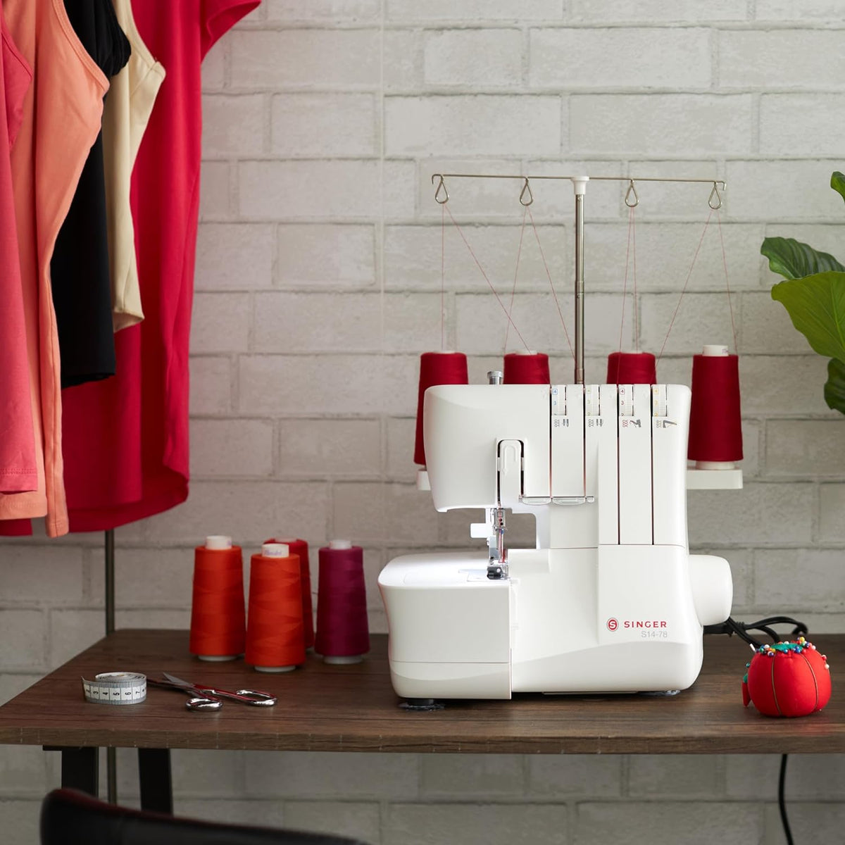 Serger V13811