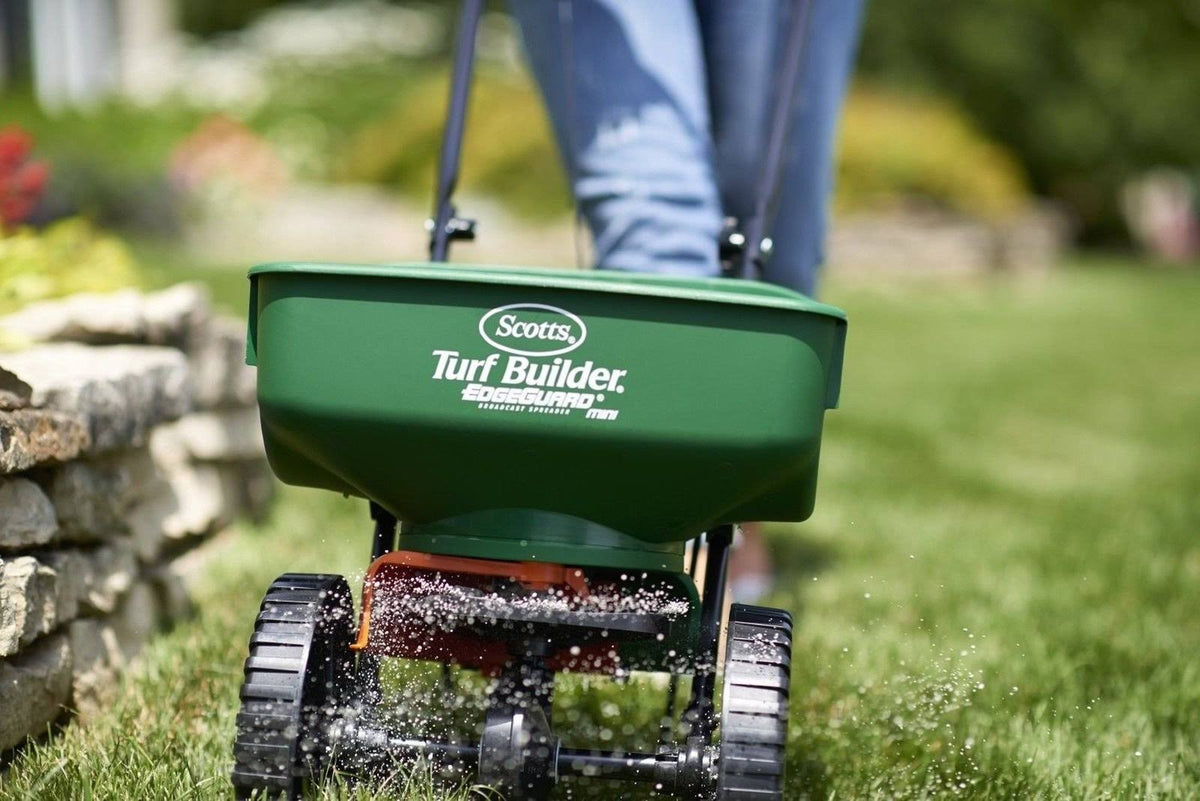 Mini Broadcast Spreader J288