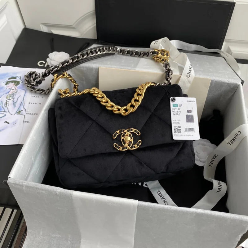 Small Velvet Flap Bag K472514