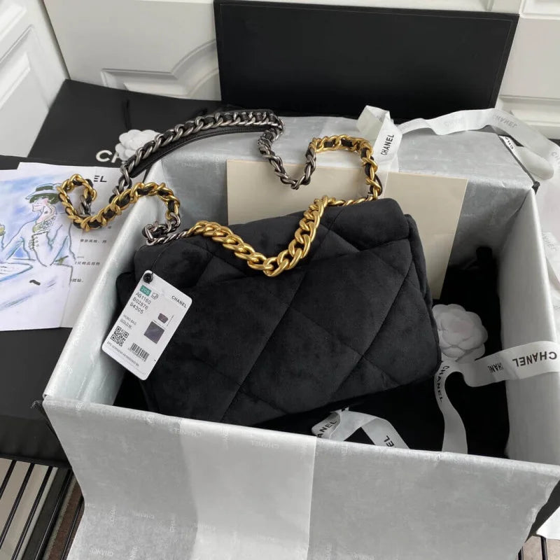 Small Velvet Flap Bag K472514